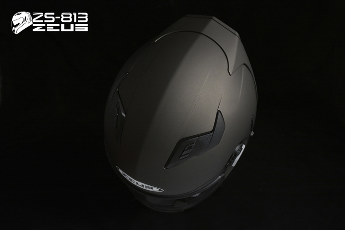 ZS-813 全罩式產品介紹】 - ZEUS Helmets｜瑞獅安全帽